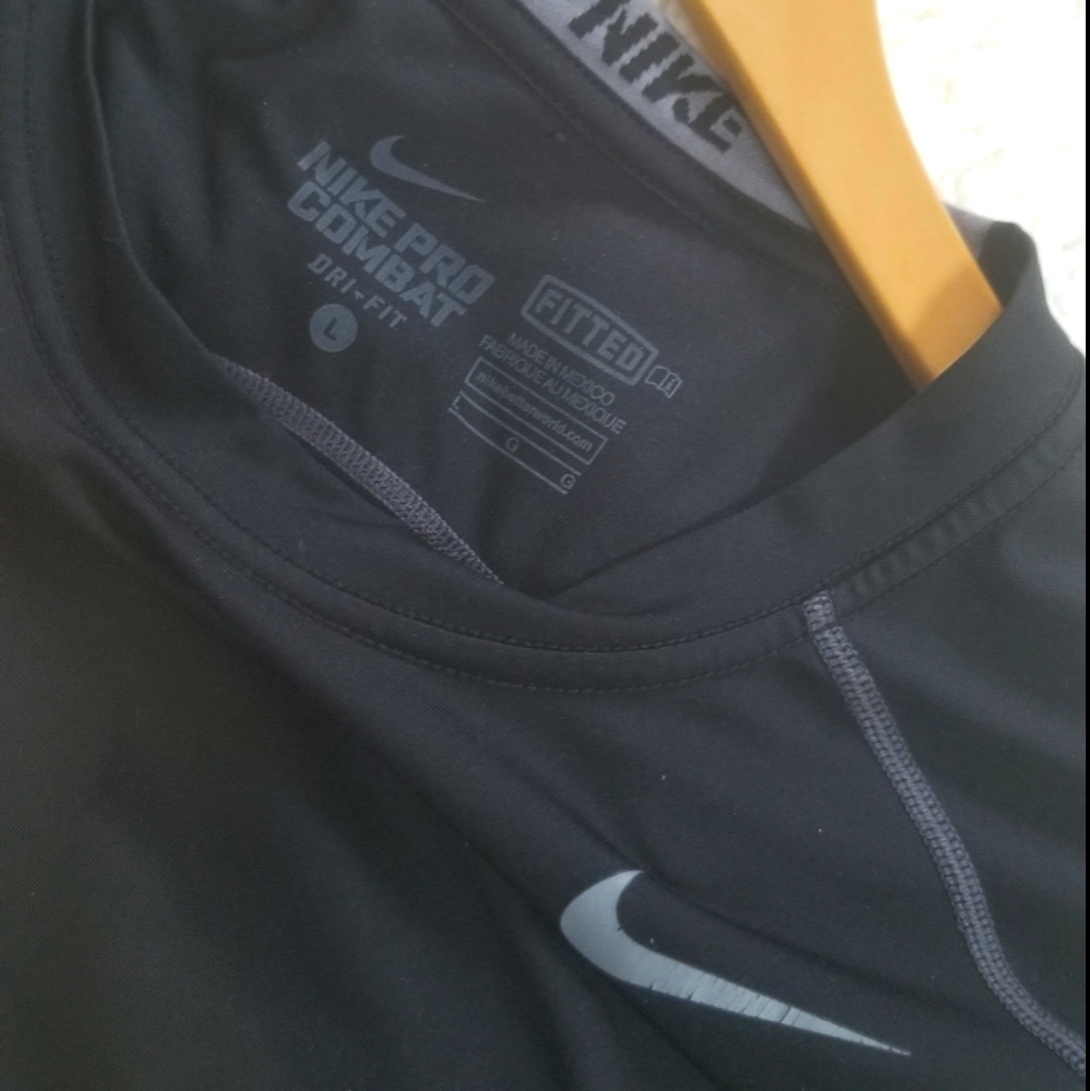 Mens black Nike pro combat fitted dri-fit size L